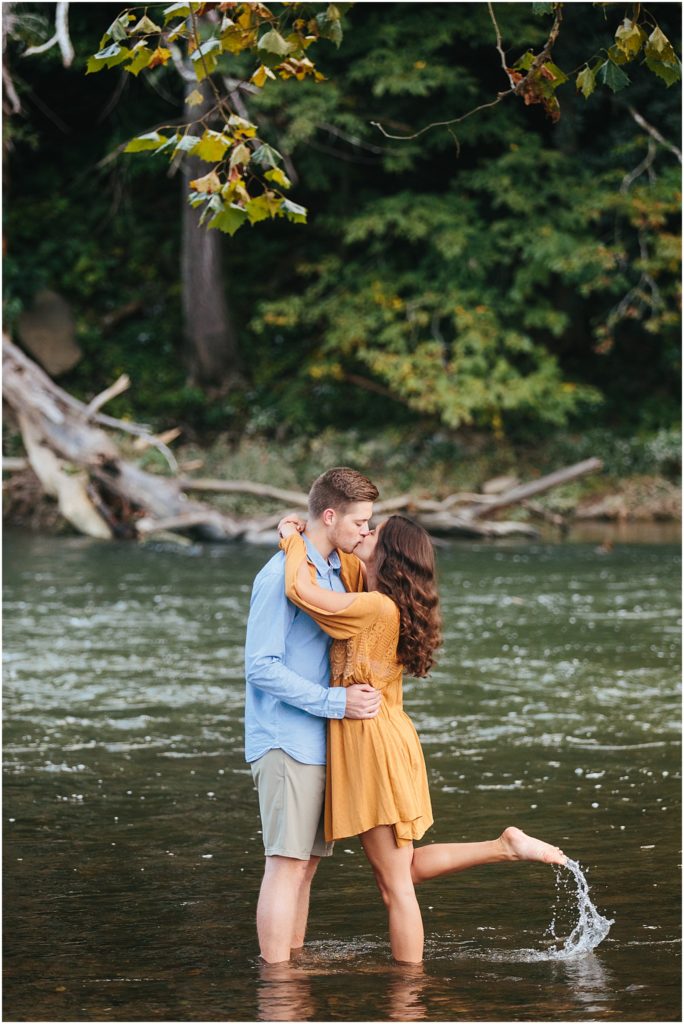 Bride and groom kissing in Crooked River Farm Wedding Bristol TN photographer Hiltons Virginia